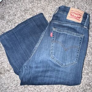 ✨ Levi’s 726 High Rise Flare Jeans - W27 L32 ✨